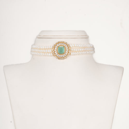 Adorable Green Stone Freshwater Pearls Choker Set
