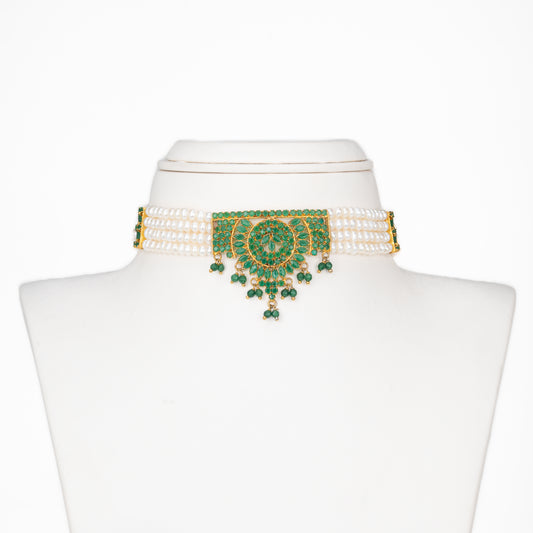 Adorable Green Stone Freshwater Pearls Choker Set