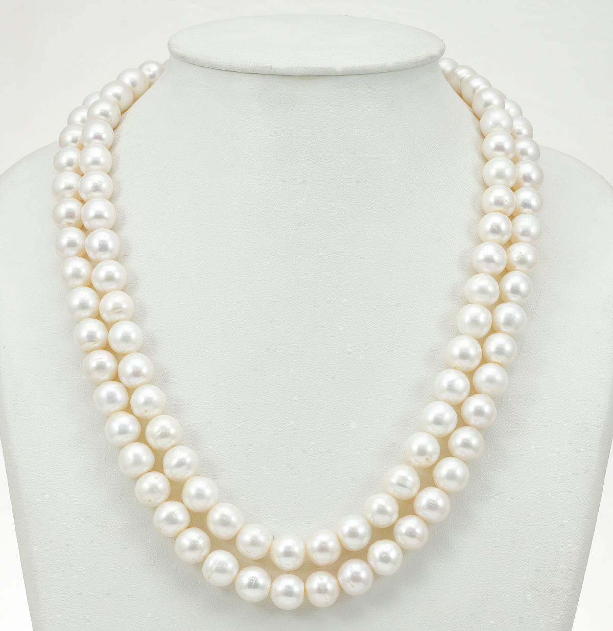 9.0-10.0mm White Near Round Freshwater Pearl Necklace Set - A Quality