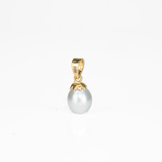 11.0-12.0mm Signature White South Sea Pearl With 18K Yellow Gold Pearl Locket