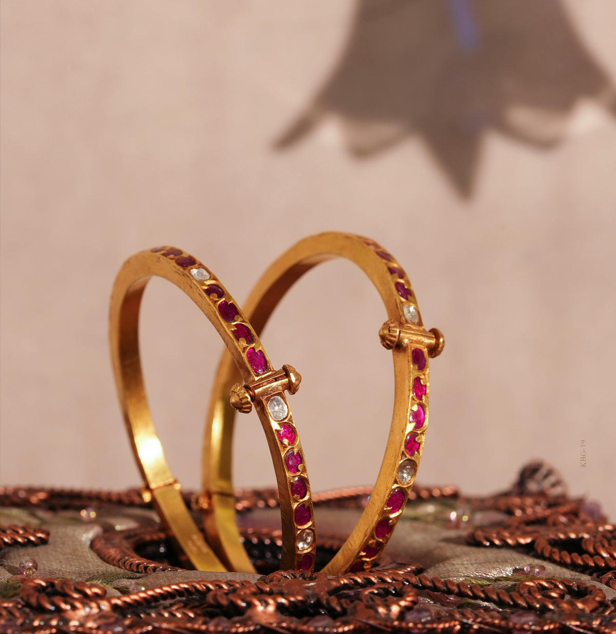 Comfortable Ruby Kundan Bangle