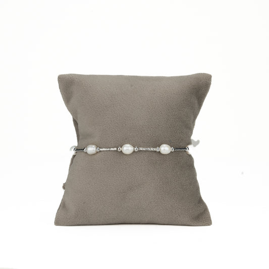 Simple White Freshwater Pearl Bracelet