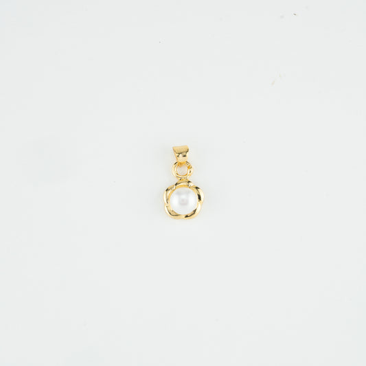 Stunning Freshwater Pearl Locket