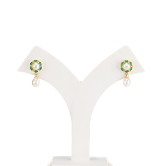 Fashionable Green Stone Freshwater Pearl Stud Earrings