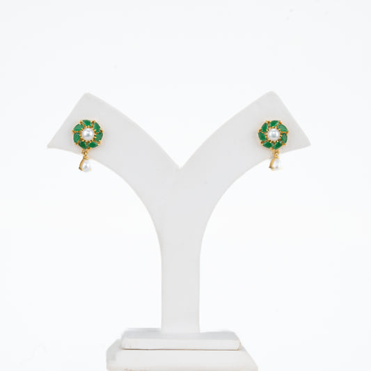 Fashionable Green Stone Freshwater Pearl Stud Earrings