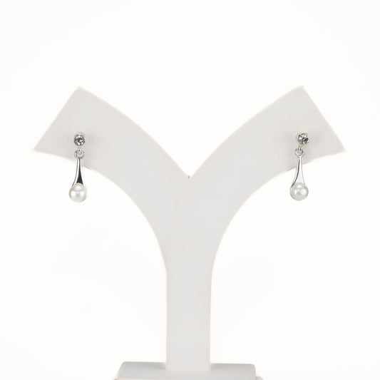 Pristine Freshwater Pearl Hanging Earrings