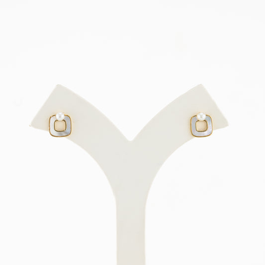 Dynamic Mix Freshwater Pearl Stud Earrings
