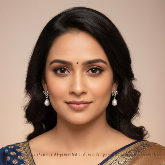 Attractive White Freshwater Pearl Stud Earrings