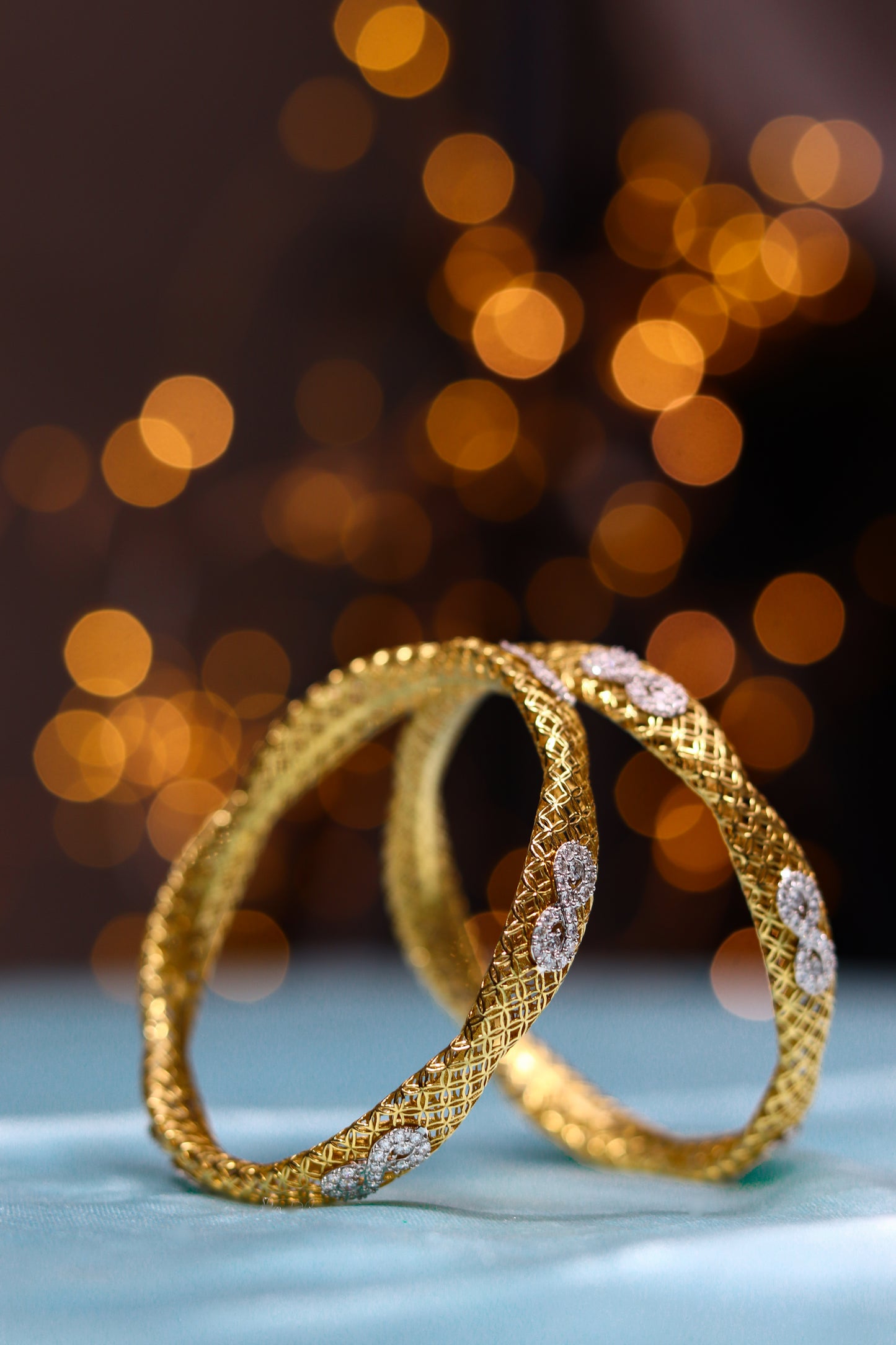 Decorative Yellow Gold Diamond Bangle