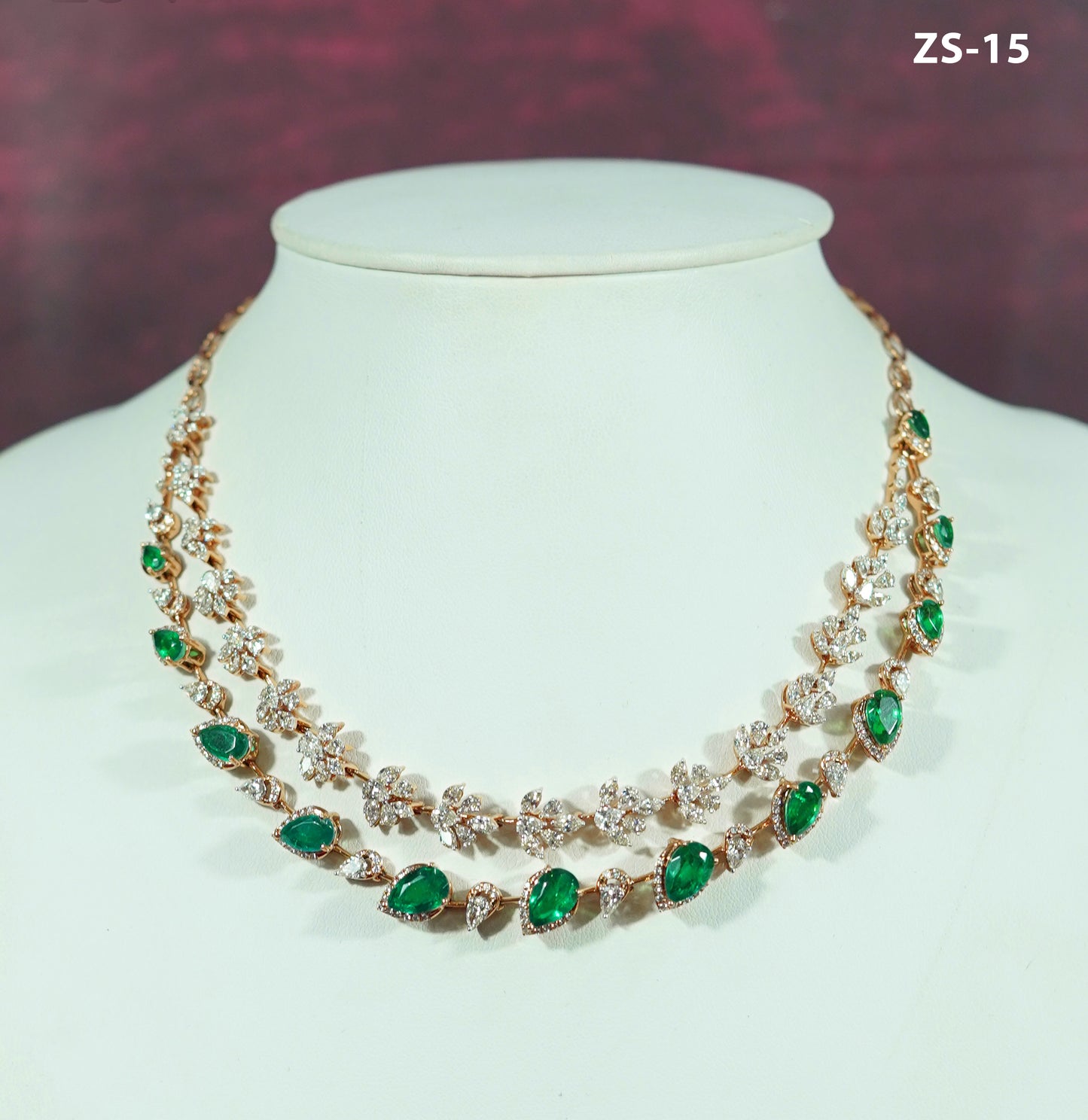 Classic Emerald Diamond Necklace