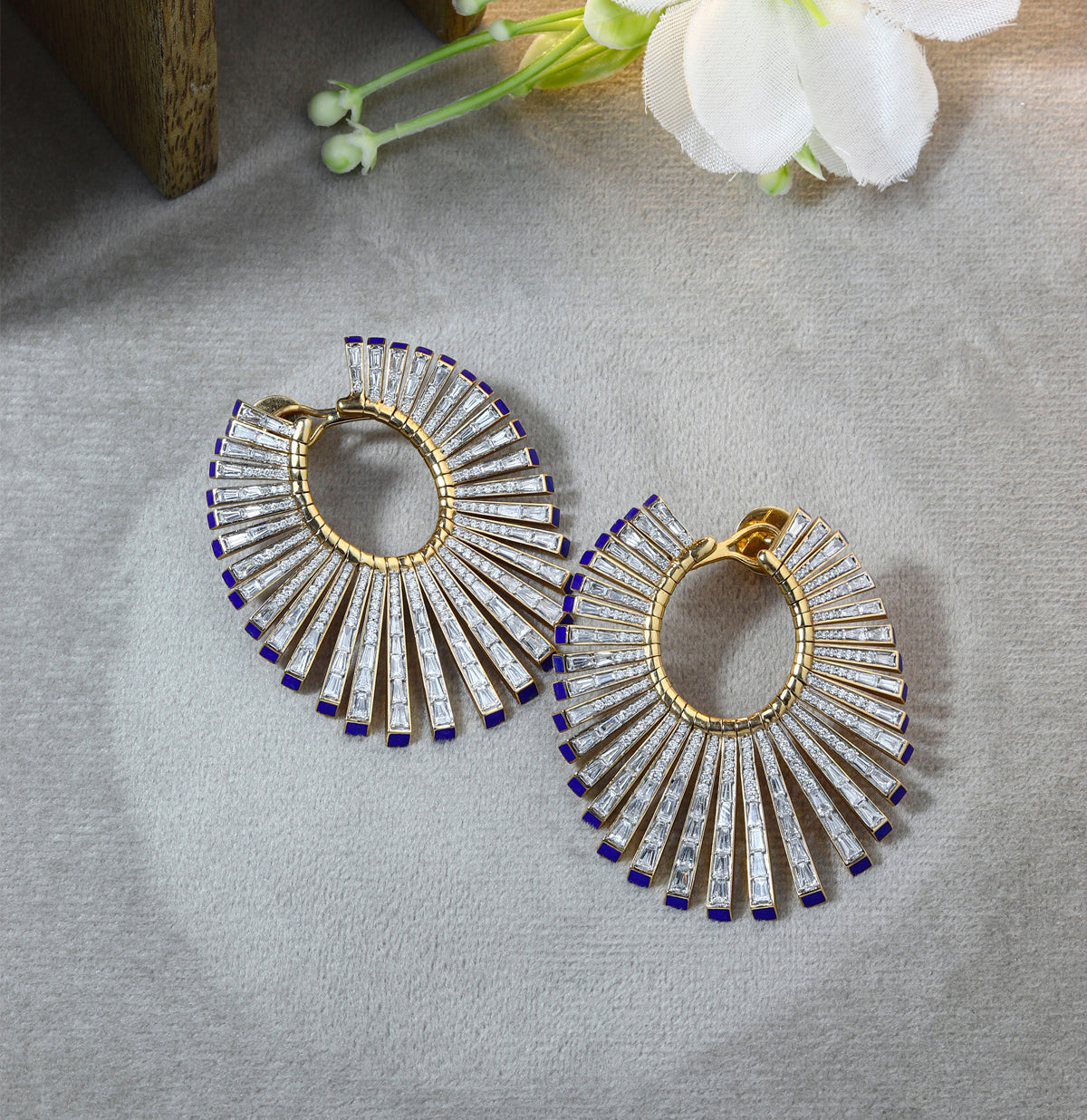 Handcrafted Diamond Earring