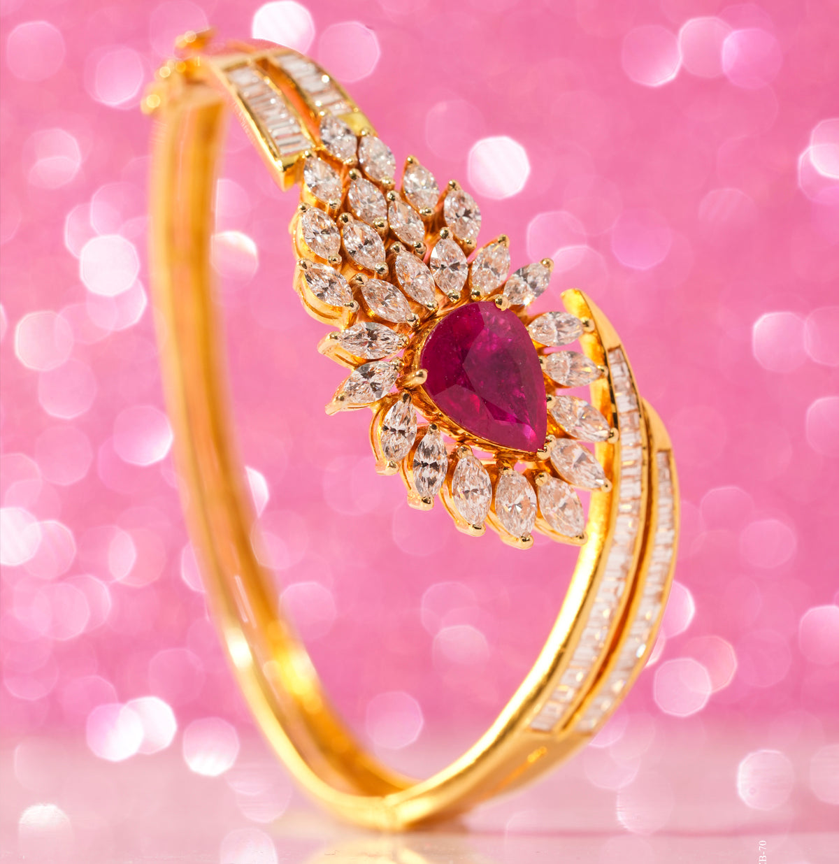 lovely Diamond Bracelet