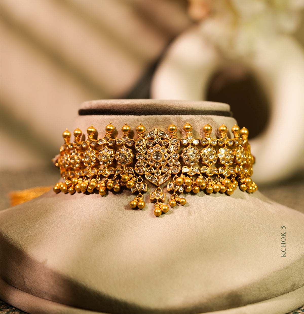 Elegant Polki Kundan Choker