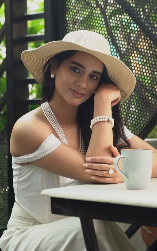 Gifting Guide: How to Choose the Perfect Simple Pearl Necklace for Rakhi