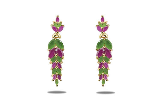 Celebrity Style: How Stars Flaunt Pearl Earrings in Red Carpet Fashion