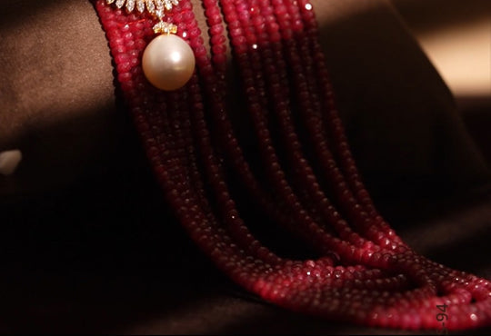 Choosing the Perfect Kundan Necklace for Your Wedding Day