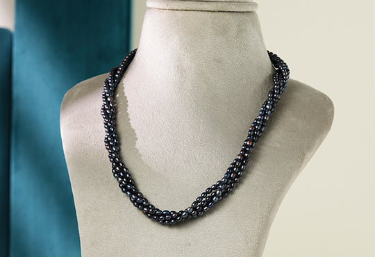 Cultural Richness in Pearls: Adorning with Traditional Necklace Designs