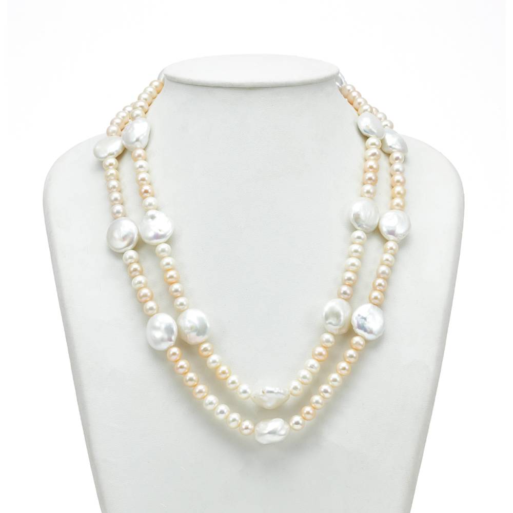 White Pearl Necklace: The Perfect Accessory for Any Outfit