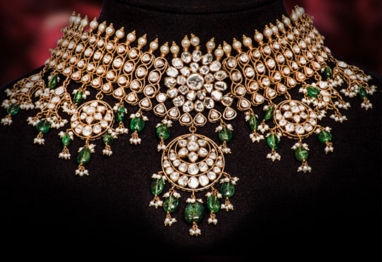 How to Choose the Perfect Wedding green kundan jewellery set