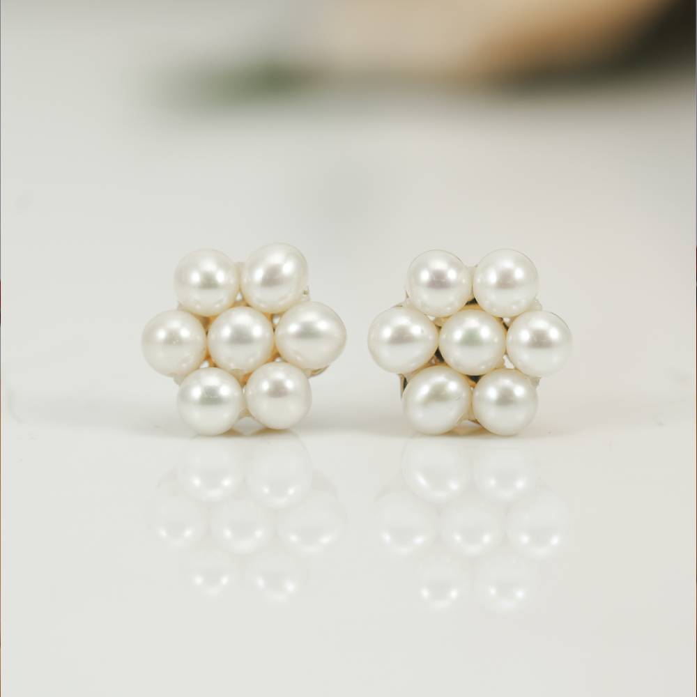 Office Chic with a Twist: Create Elegant Looks with Your Pearl Earrings for Work