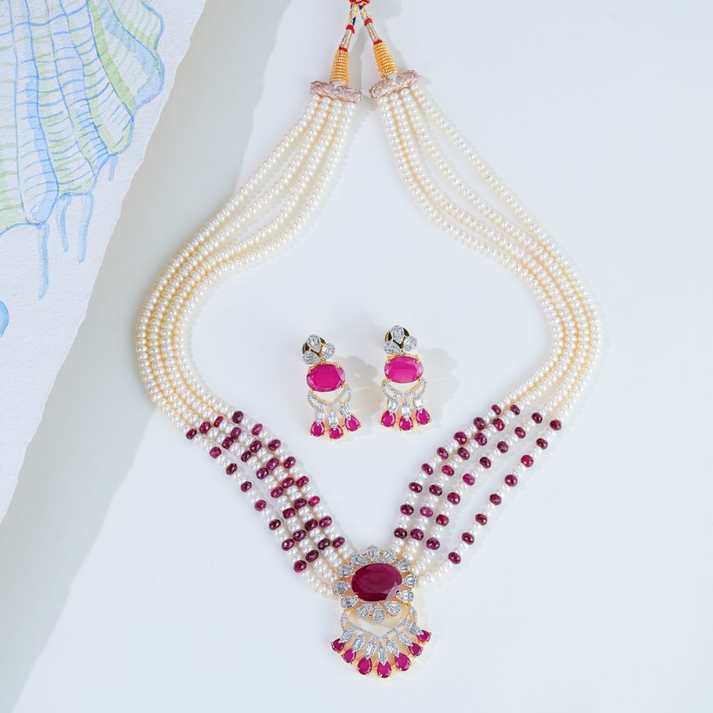 Layering Freshwater Pearl Necklaces: Modern Styling Tips