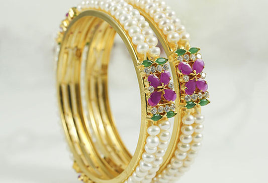 Mix and Match: Styling Modern Pearl Bangles with Everyday Outfits