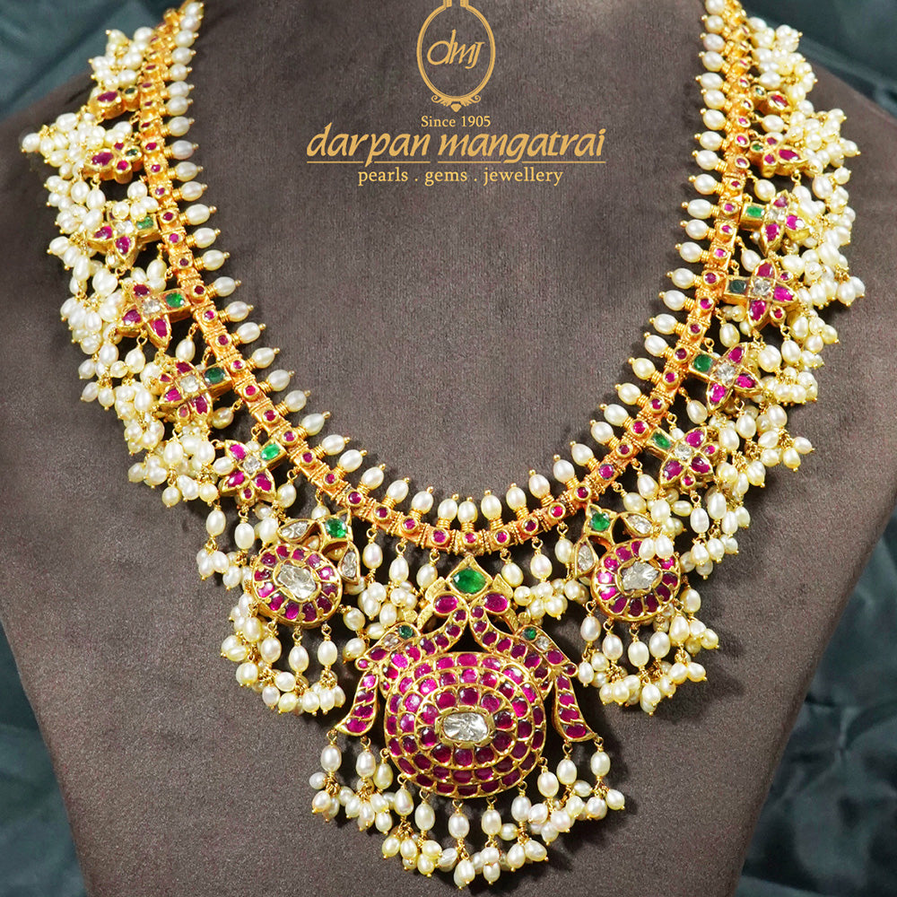 Why Guttapusalu Necklaces is a Must-have for South Indian Bridal Fashion