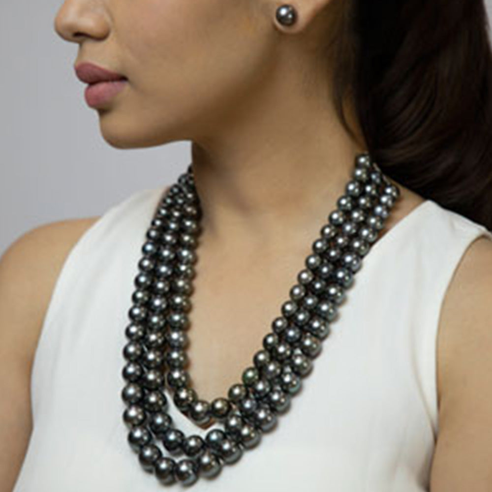 Adorning Elegance: Styling Tips and Outfit Ideas with Natural South Sea Pearls