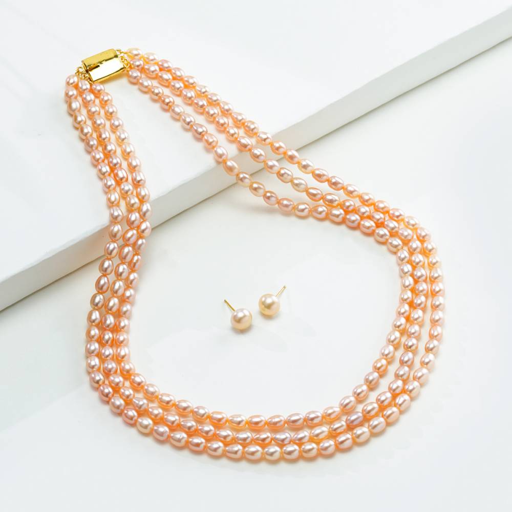 5 Stunning Ways to Style a Rice Pearl Necklace for Every Occasion