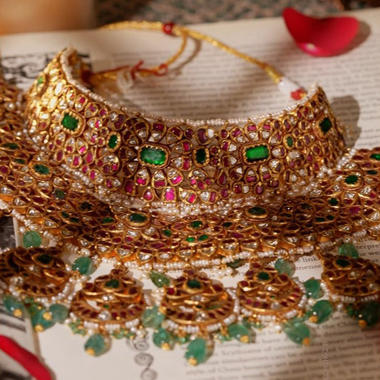 Beyond Tradition: The Modern Bride's Guide to Gold Kundan Jewelry