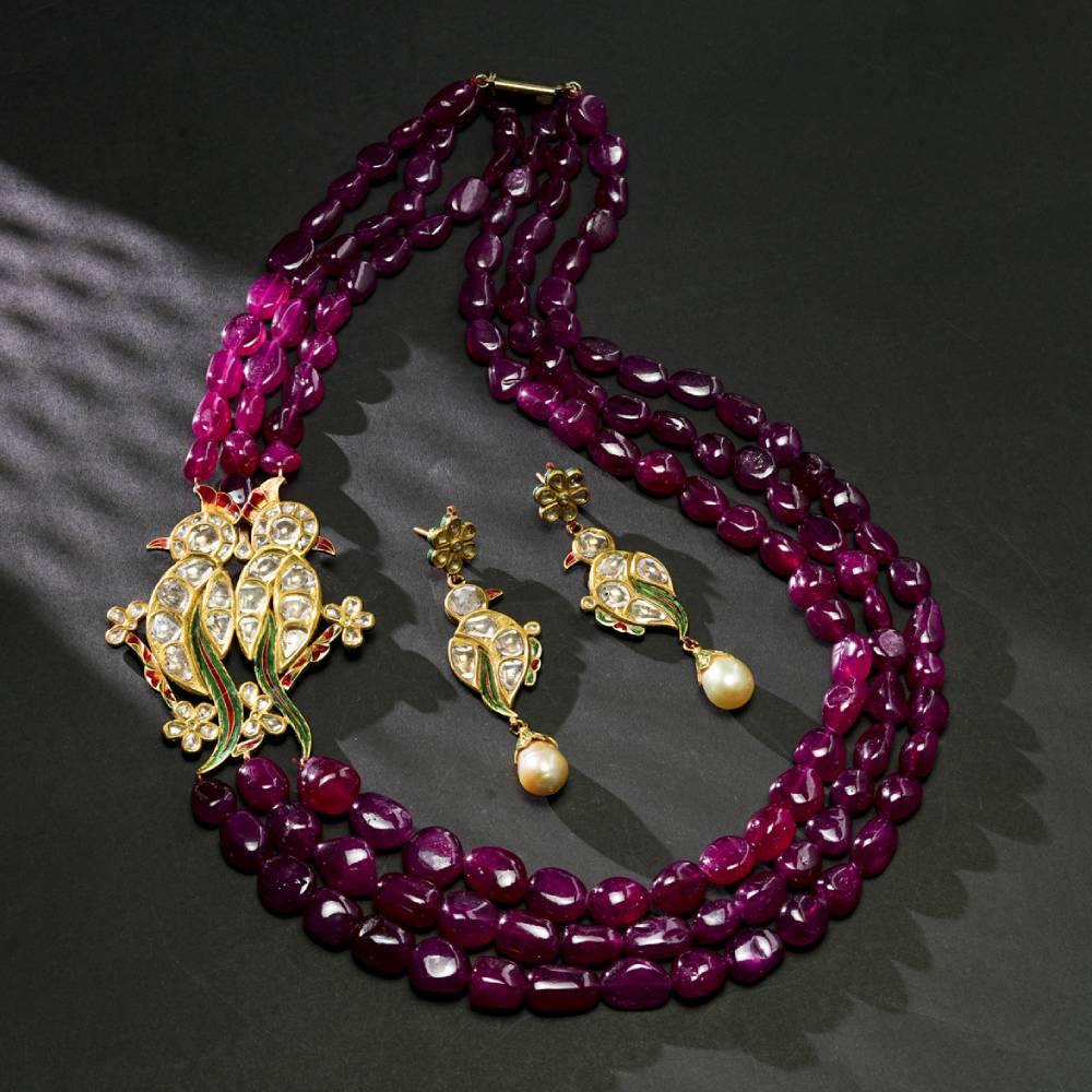 How to Choose the Perfect Wedding Gold Kundan Set?