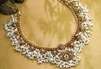 How to Style a Pearl Locket with Any Outfit