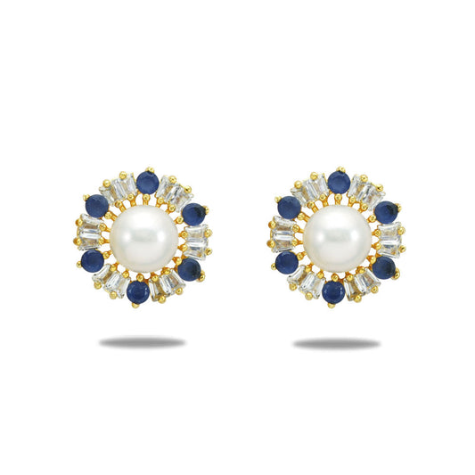 Trending Pearl Earring Styles in 2025: What’s In and What’s Out?