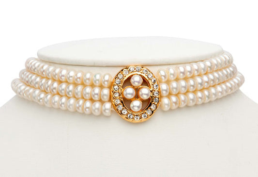 Which store has the best collection of sea moti designs?