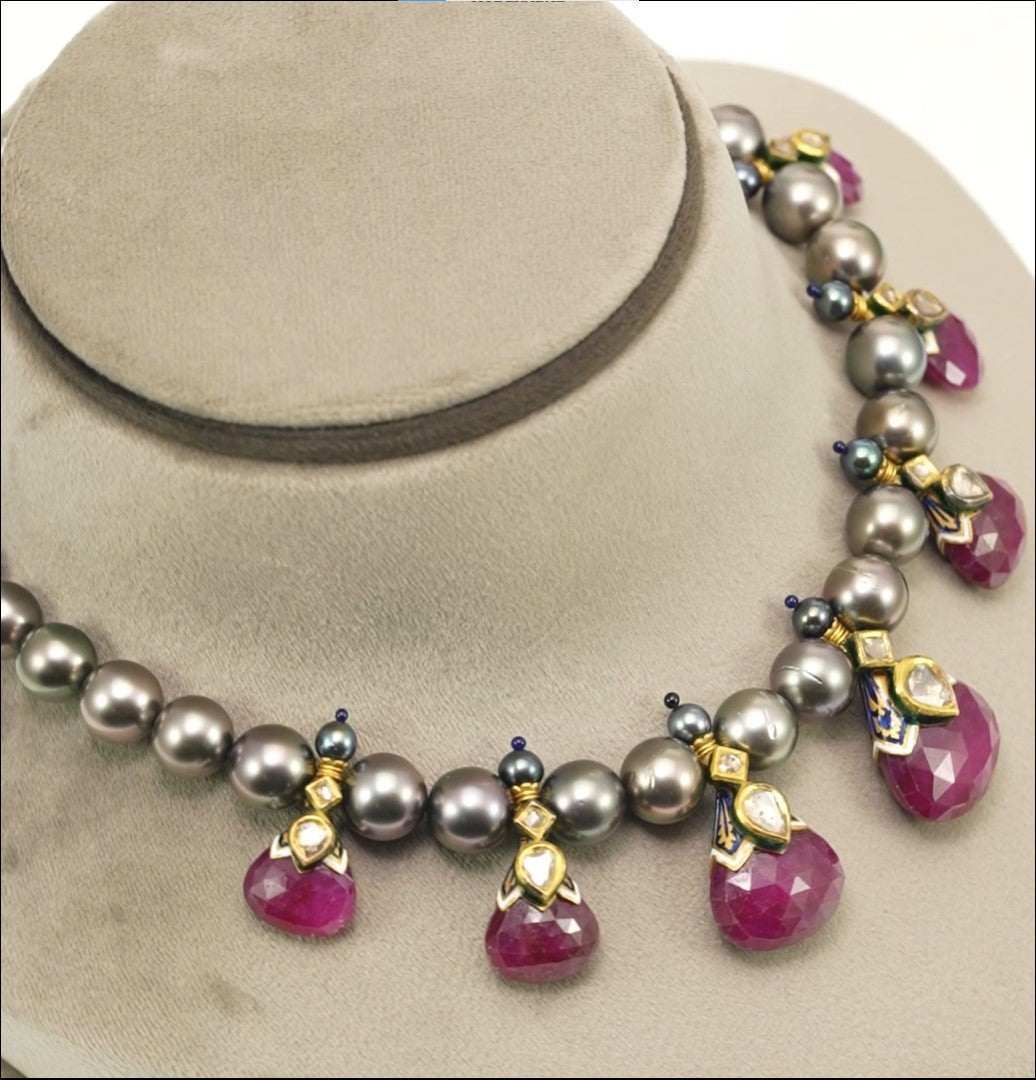 Intricate Tahitian Pearl Kundan Necklace