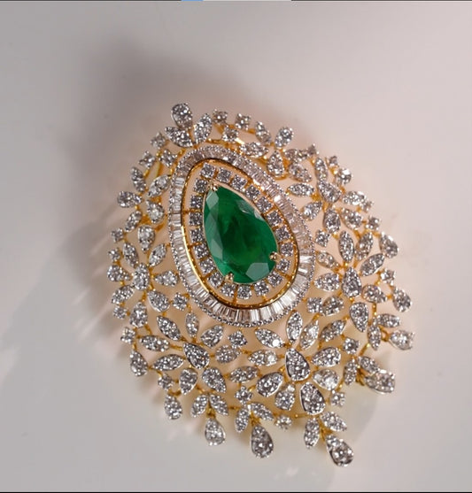 Delicate Emerald Diamond locket