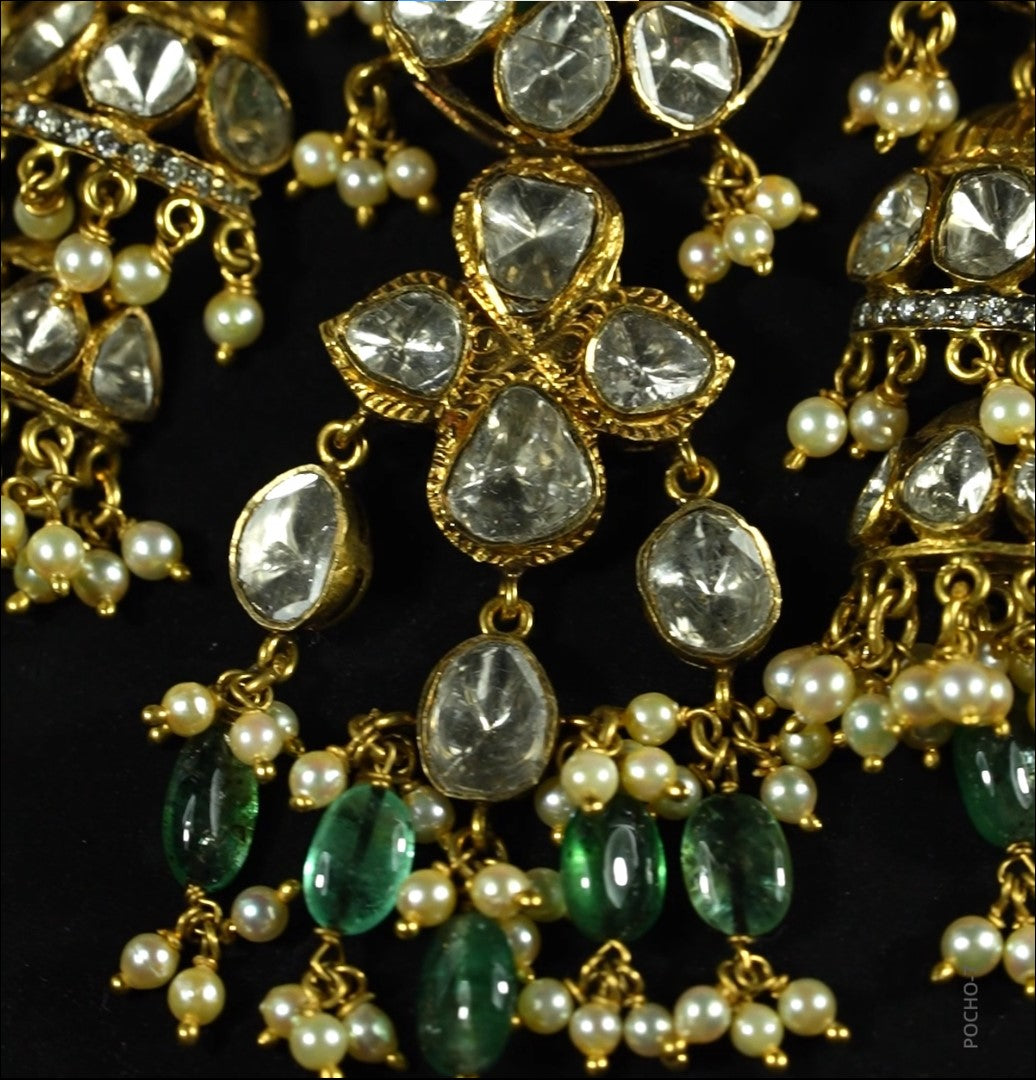 Intriguing Polki Emerald Choker