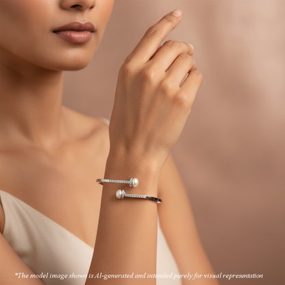 White Stone Freshwater Pearl Bracelet