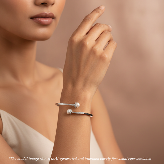 White Stone Freshwater Pearl Bracelet