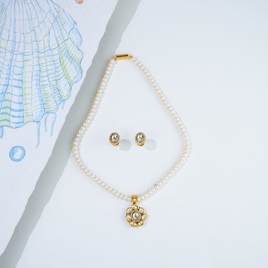 Latest White Stone Freshwater Pearls Necklace Set