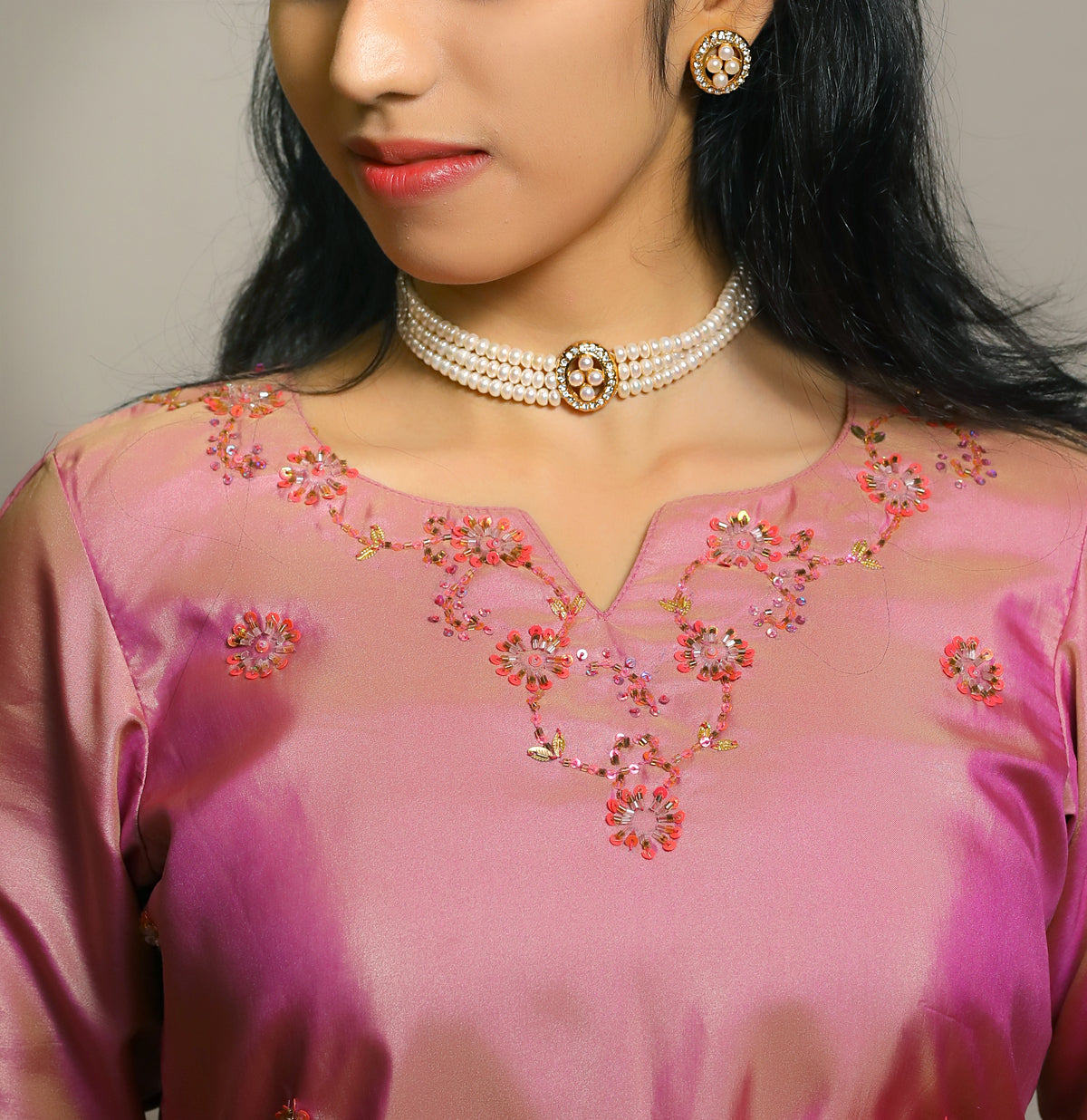 Glamorous White Stone  Freshwater Pearls Choker Set