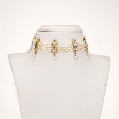 Adorable Green Stone Freshwater Pearls Choker Set