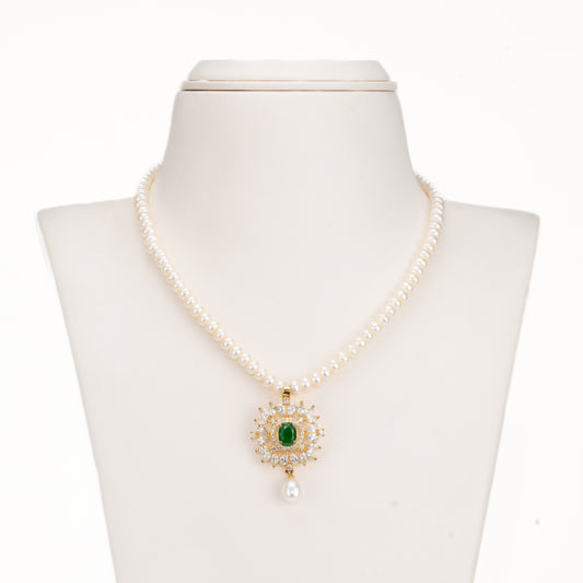 Stunning Green Stone Freshwater Pearl Necklace Set