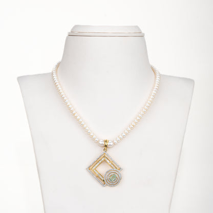 Stunning Green Stone Freshwater Pearl Necklace Set