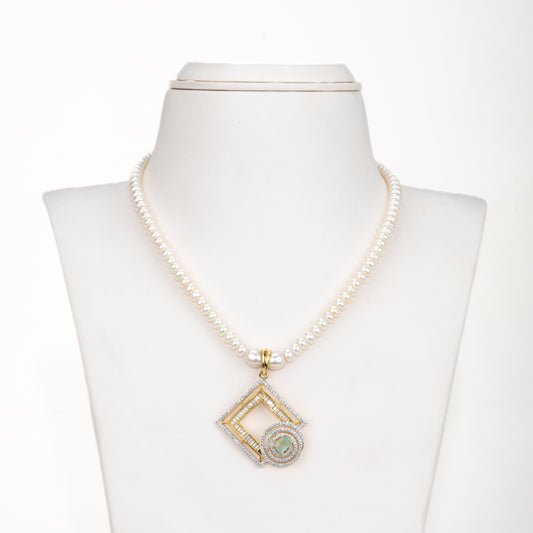 Stunning Green Stone Freshwater Pearl Necklace Set