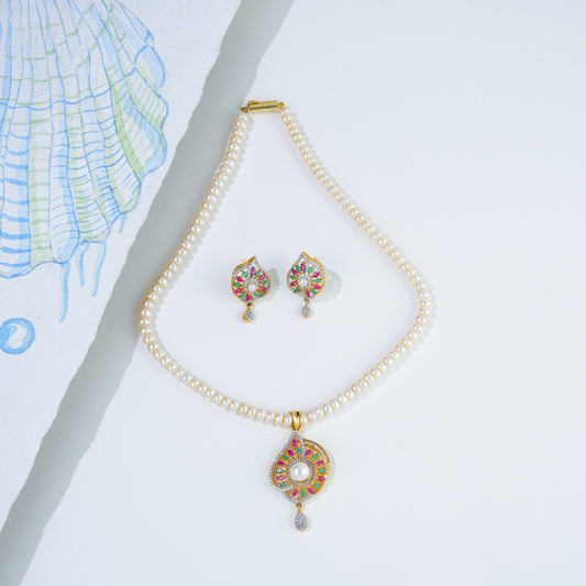 Brilliant Red Green Freshwater Pearls Necklace Set