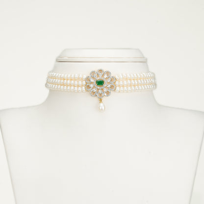 Adorable Green Stone Freshwater Pearls Choker Set