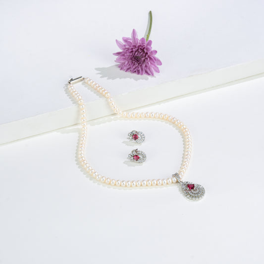 Stunning Red Stone Freshwater Pearl Necklace Set