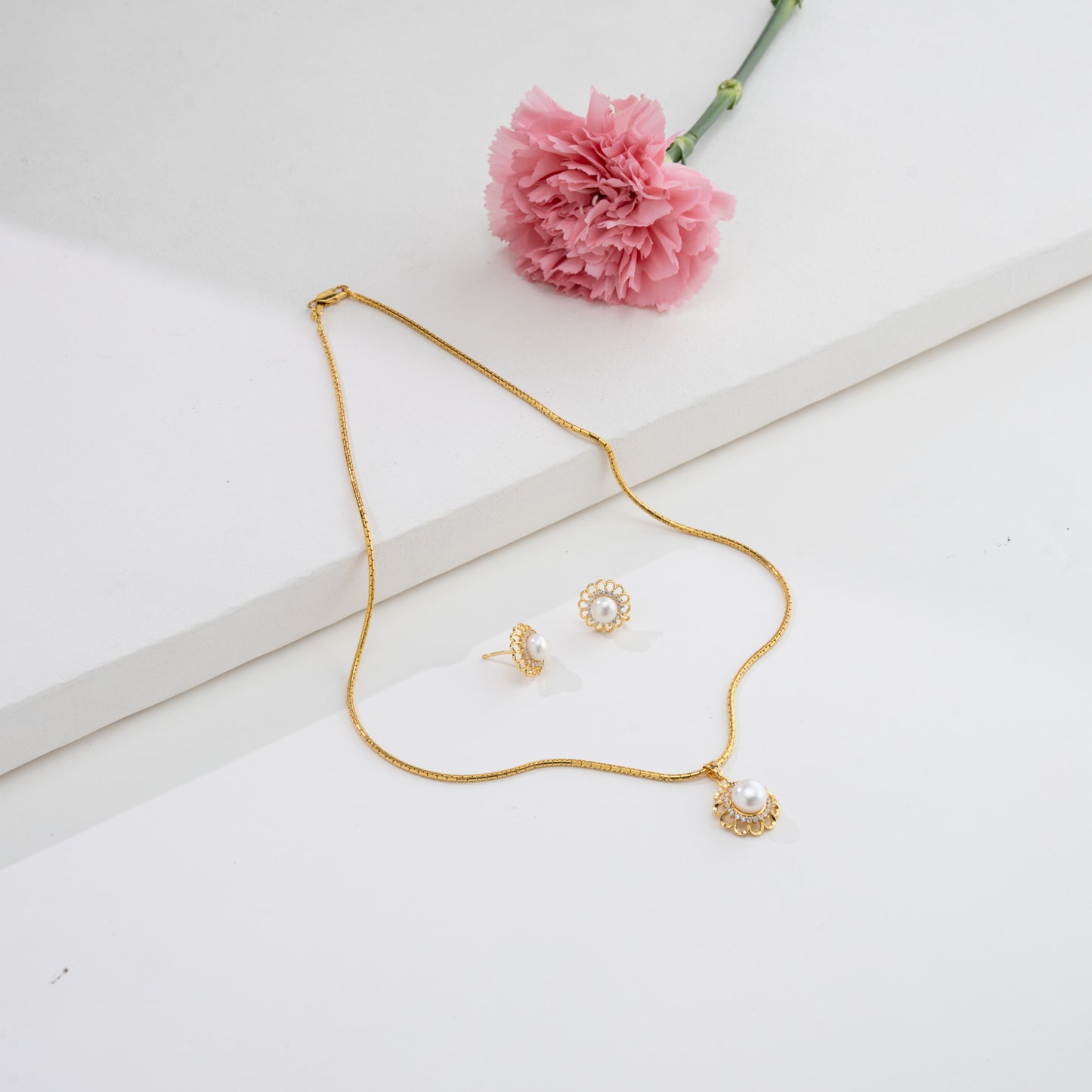 Exotic White Stone Freshwater Pearl Necklace Set