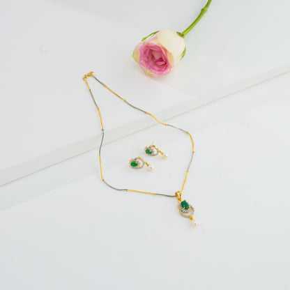 Exotic Green Stone Freshwater Pearl Necklace Set